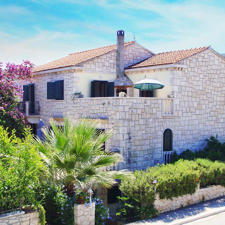 Apartmani Bepina Supetar Bagian luar foto
