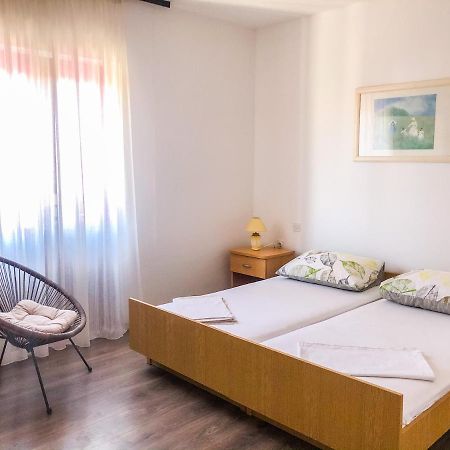 Apartmani Bepina Supetar Bagian luar foto