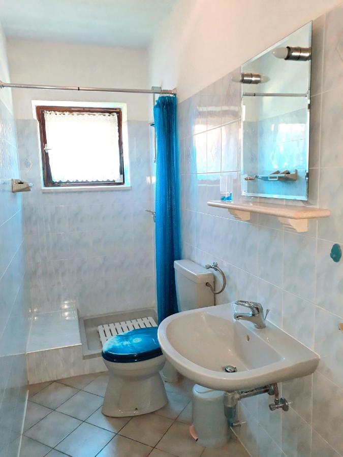 Apartmani Bepina Supetar Bagian luar foto